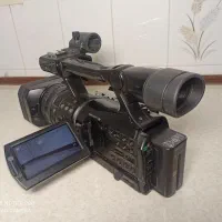 دوربین فیلمبرداریv1سونی hd|دوربین عکاسی و فیلمبرداری|همدان, |دیوار