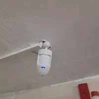 دوربین مداربسته دزدگیر درب برقی تابلو های led.نئون