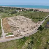 زمین ساحلی در الماس درخشان شرق گیلان منطقه آزاد|فروش زمین و ملک کلنگی|لاهیجان, کوی خزر|دیوار