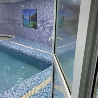 باغ ویلا داخل شاندیزاستخرآب گرم سرپوشیده|اجارهٔ کوتاهمدت ویلا و باغ|شاندیز, |دیوار