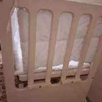 تختخواب و گهواره و تخت کنار مادر|تخت و صندلی بچه|نورآباد, |دیوار