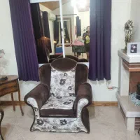 مبل راحتی مبلیران آینه و آباژور و دو عدد میز|مبلمان خانگی و میز عسلی|رویان, |دیوار