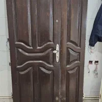 درب چوبی قدیمی و سالم بهمراه قفل و یراق کامل|مصالح و تجهیزات ساختمان|تهران, سازمان برنامه شمالی|دیوار