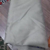 دو عدد پارچه هر کدوم سه متر