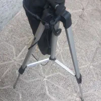 سه پایه دوربین حرفه ای