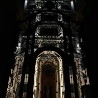 آپارتمان-250-متری-در-فارغ-التحصیلان