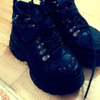 نیم بوت اسپورت ترند سایز ۳۸ مشخصات داخل عکس