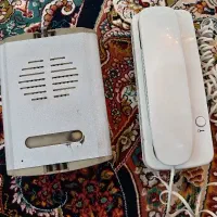 تلفن رو میزی