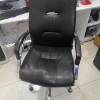 صندلی سالم و تمیز چرخ ها و جک سالم قیمت ۲۷۰۰|مبلمان اداری|فولادشهر, C7|دیوار