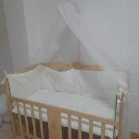 تخت کنار مادر|تخت و صندلی بچه|رشت, فلسطین|دیوار