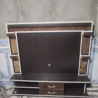 یک عدد میز درحد نو