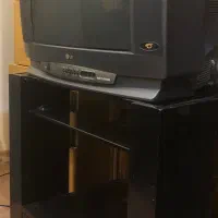 تلویزیون ال جی و میز زیر تلویزیون|تلویزیون و پروژکتور|تهران, ستارخان|دیوار