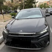 کی‌ام‌سی J7، مدل ۱۴۰۲