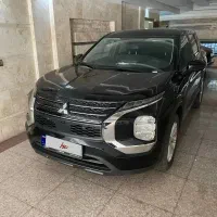 میتسوبیشی اوتلندر Mلاین مشکی
