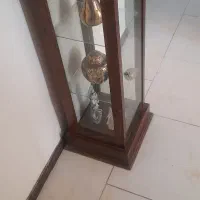 ویترین شیشه ای تمام چوب