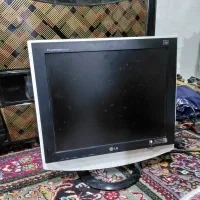 مانیتور الجی کاملا سالم