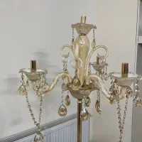 اباژور ایستاده