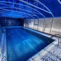 اجاره ویلا در باغبهادران باغبهادران استخر سرپوشیده|اجارهٔ کوتاهمدت ویلا و باغ|باغ بهادران, |دیوار