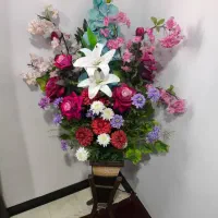 گل وگلدان مصنوعی