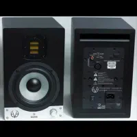 مانیتورینگ استدیو