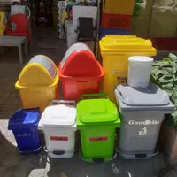 صندلی، میز، سبد، سطل، سایبان|میز و صندلی غذاخوری|کرج, شهرک نهال و بذر|دیوار