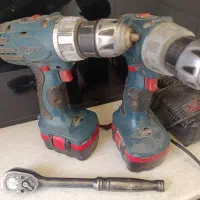 دریل شارژی دو عد سالم و دسته  جغجغه امریکایی