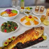 خانم جهت رسیدگی به امورمنزل وآشپزی