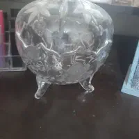 شکلات خوری به همراه در کاملا سالم و نو