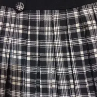 دامن پشمی|لباس|پردیس, فاز ۱|دیوار