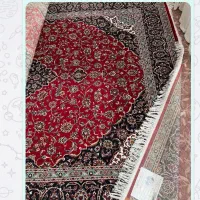 فرش زمینه قرمز