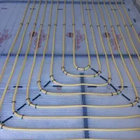 نیروی علاقه مند به یادگیری کار تاسیسات