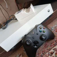 فروش فوری کنسول۱ ترا Xbox One S  تک دسته
