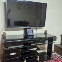 دو میز تلوزیون تُرک شیشه ای چوبی