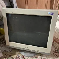 مانیتور ال جی سالم