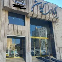 100 متر مغازه شلوغ ترین پاخور گیشا