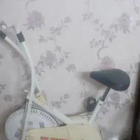 دوچرخه ثابت ورزشی