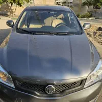 ام جی ۳۵۰