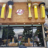 ظرف شور. صندوق دار شیفت شب . کمک آشپز