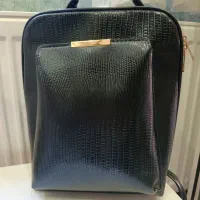 تعدادی کیف کوله پشتی کیف پول نو