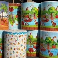 دیوارپوش طرحدار