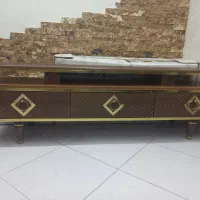میز تلویزیون در حد نو