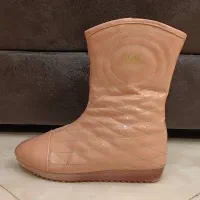 بوت و کفش زنانه و مردانه