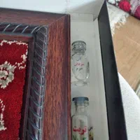 قطعه فرش متبرک حرم امام حسین (ع)و آب سرداب و تربت|تابلو فرش|محلات, |دیوار