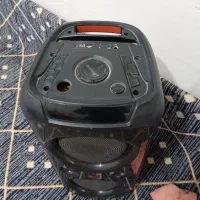 اسپیکر بزرگ