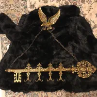 آویز لباس جنسش برنج هست