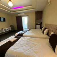 استخدام نیروی خدمات (خانه دار) و باریستا