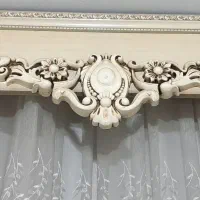 قاب پرده چوبی کاملا سالم و جنس محکم