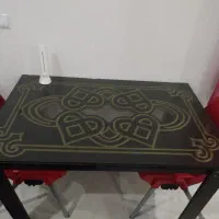 2عدد صندلی نو به همراه میز