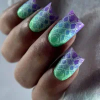 آموزش کاشت ناخن تخصصی