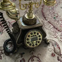 تلفن رو میزی سلطنتی